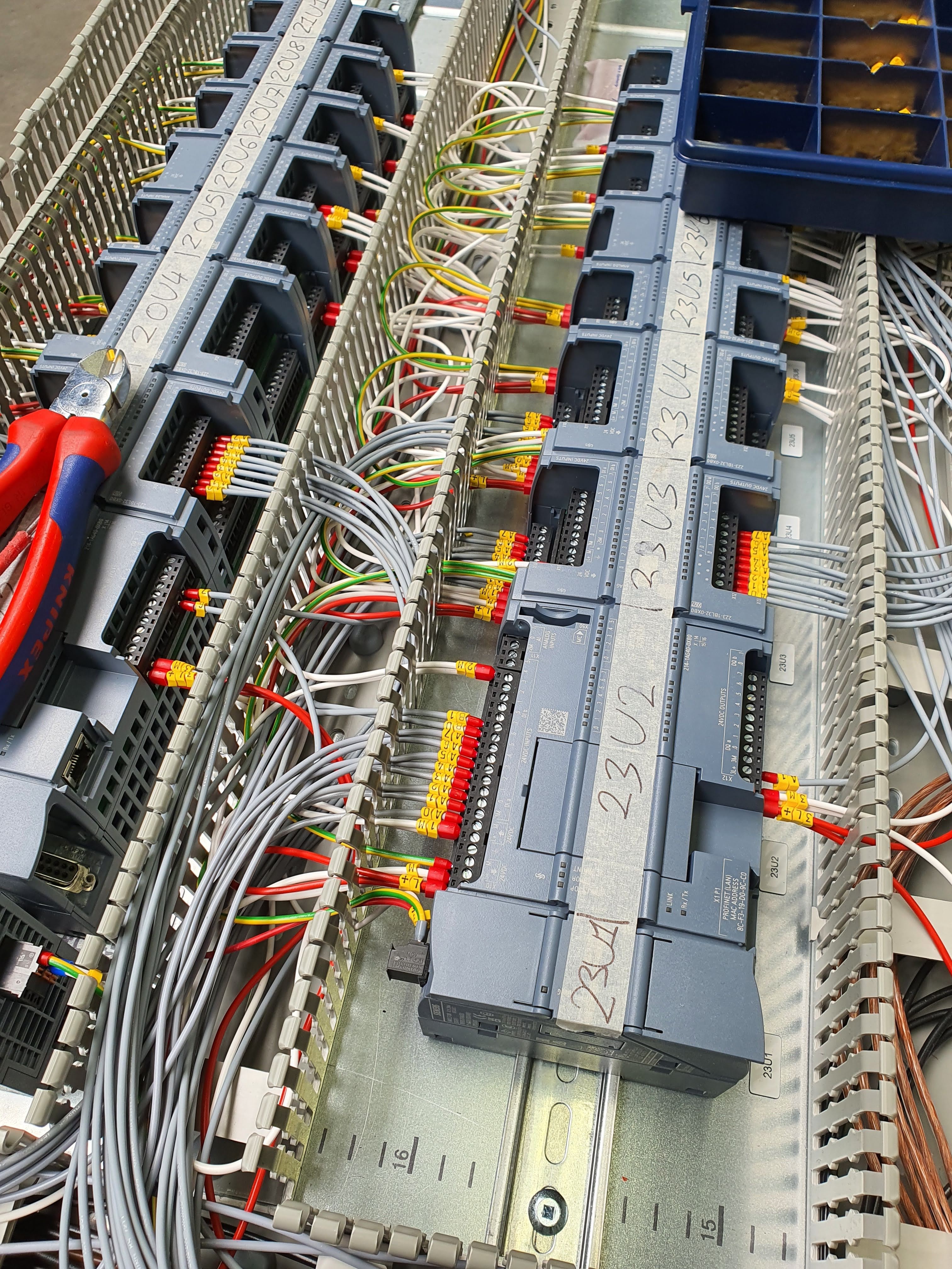 Besturingskasten en paneelbouw